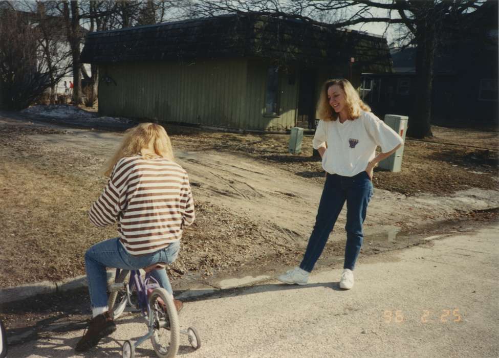 Iowa History, Iowa, Clark, Paula, bike, history of Iowa, Pocahontas, IA, Leisure, bicycle