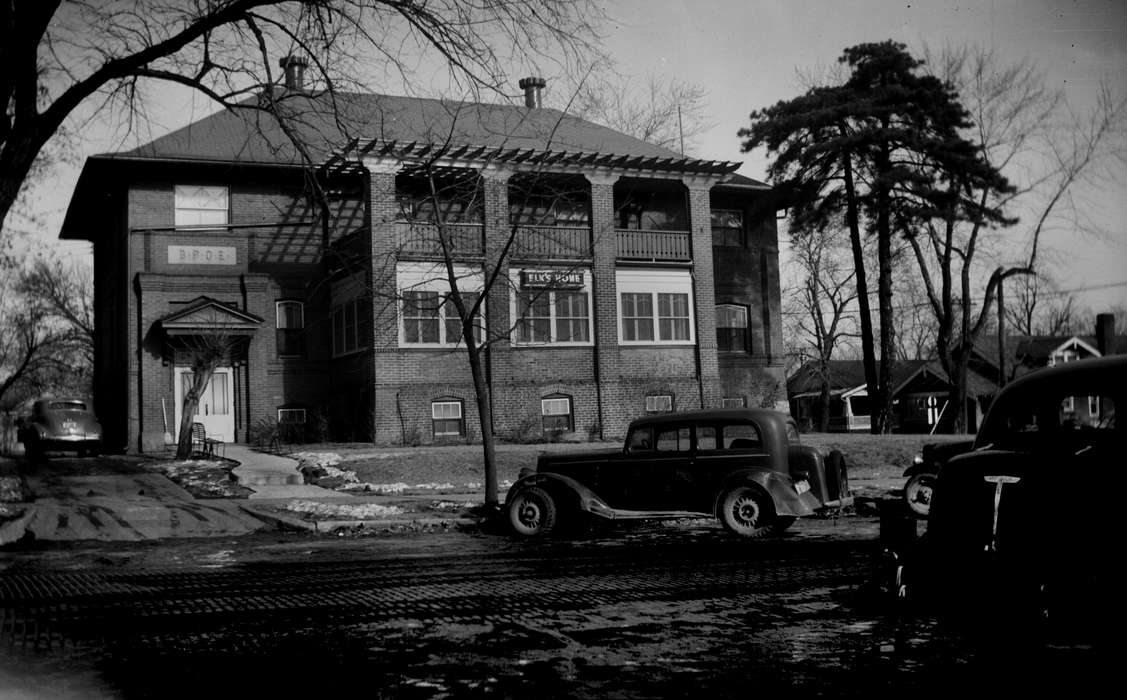 history of Iowa, Iowa History, Lemberger, LeAnn, Motorized Vehicles, Civic Engagement, club, Iowa, Cities and Towns, Centerville, IA