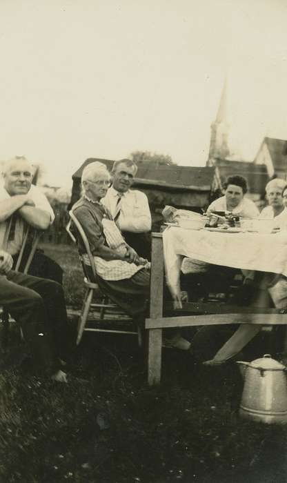 Portraits - Group, history of Iowa, Iowa History, IA, Iowa, Food and Meals, Fredericks, Robert