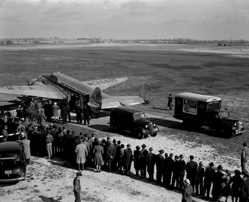 history of Iowa, Iowa History, Ottumwa, IA, Motorized Vehicles, airplane, Iowa, Lemberger, LeAnn, Leisure