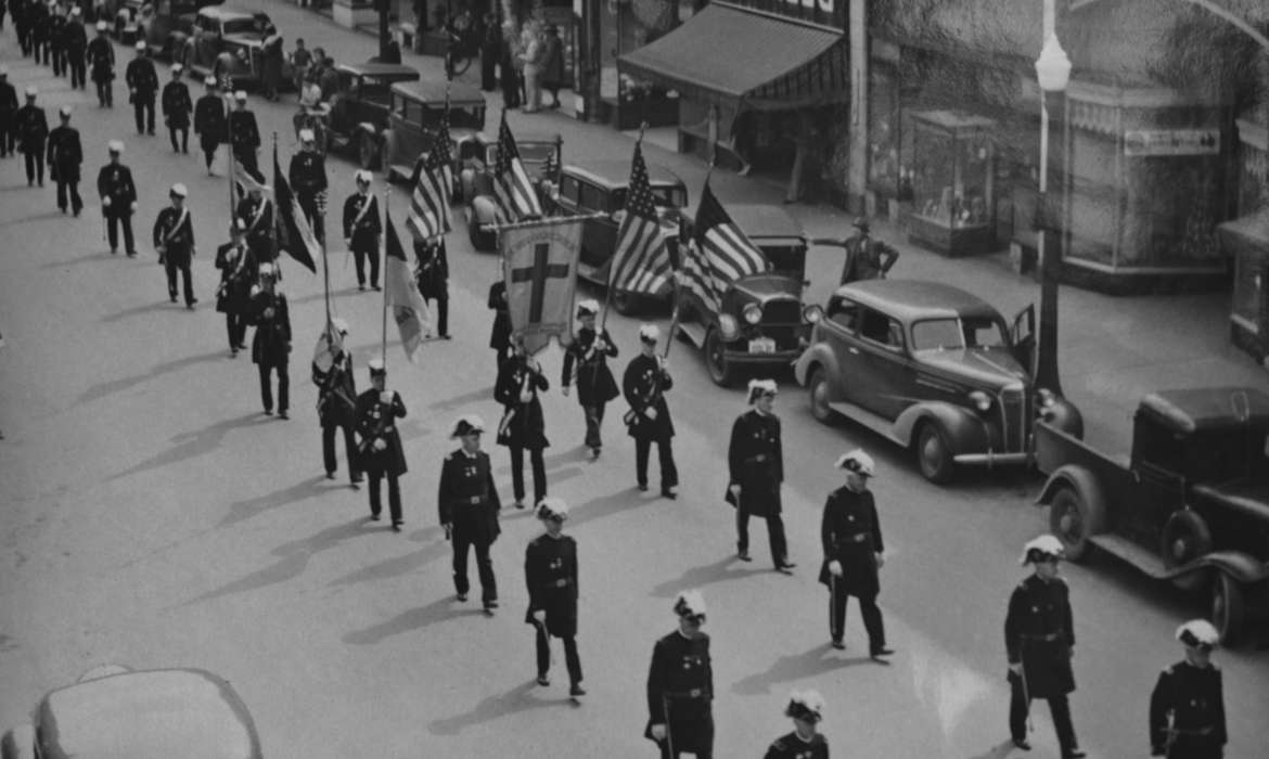 uniform, Iowa, Ottumwa, IA, american flag, Military and Veterans, flag, car, Lemberger, LeAnn, Cities and Towns, Businesses and Factories, history of Iowa, Motorized Vehicles, procession, Iowa History