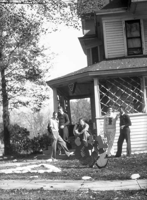 Portraits - Group, Iowa History, Iowa, homecoming, university of northern iowa, iowa state teachers college, uni, house, UNI Special Collections & University Archives, Cedar Falls, IA, history of Iowa