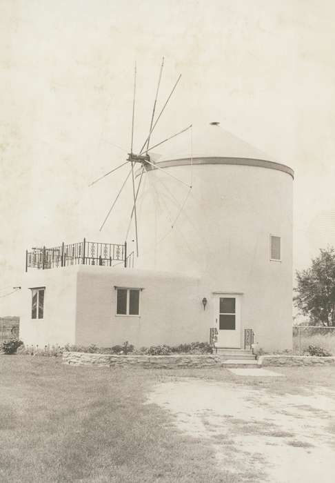 Iowa History, Iowa, Waverly Public Library, Waverly, IA, Homes, correct date needed, history of Iowa, windmill