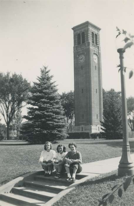 history of Iowa, Portraits - Group, campanile, Iowa, university of northern iowa, uni, Iowa History, Schools and Education, iowa state teachers college, University of Northern Iowa Museum, Cedar Falls, IA