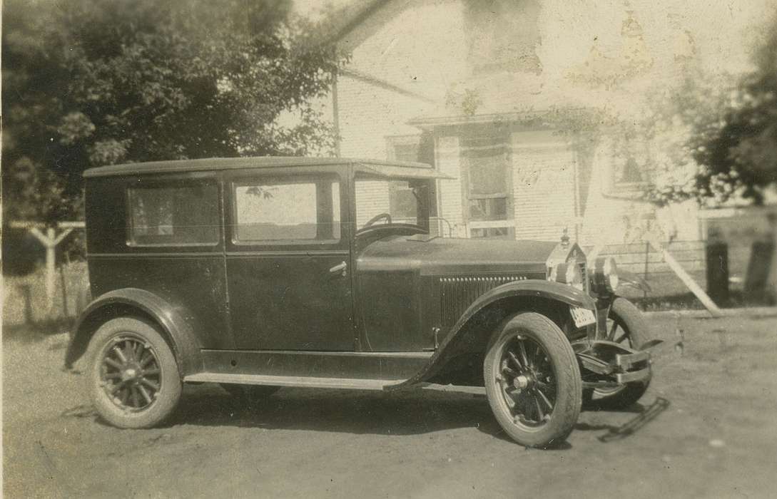 Allison, IA, car, Iowa History, Iowa, Motorized Vehicles, history of Iowa, DeGroot, Kathleen