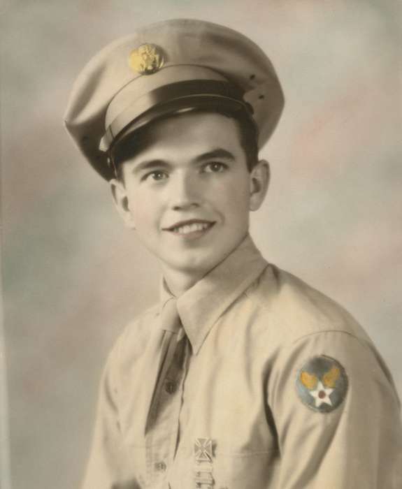 Benda, Carolyn, Military and Veterans, Iowa History, Iowa, history of Iowa, Portraits - Individual, Hopkins, IL, air force, uniform