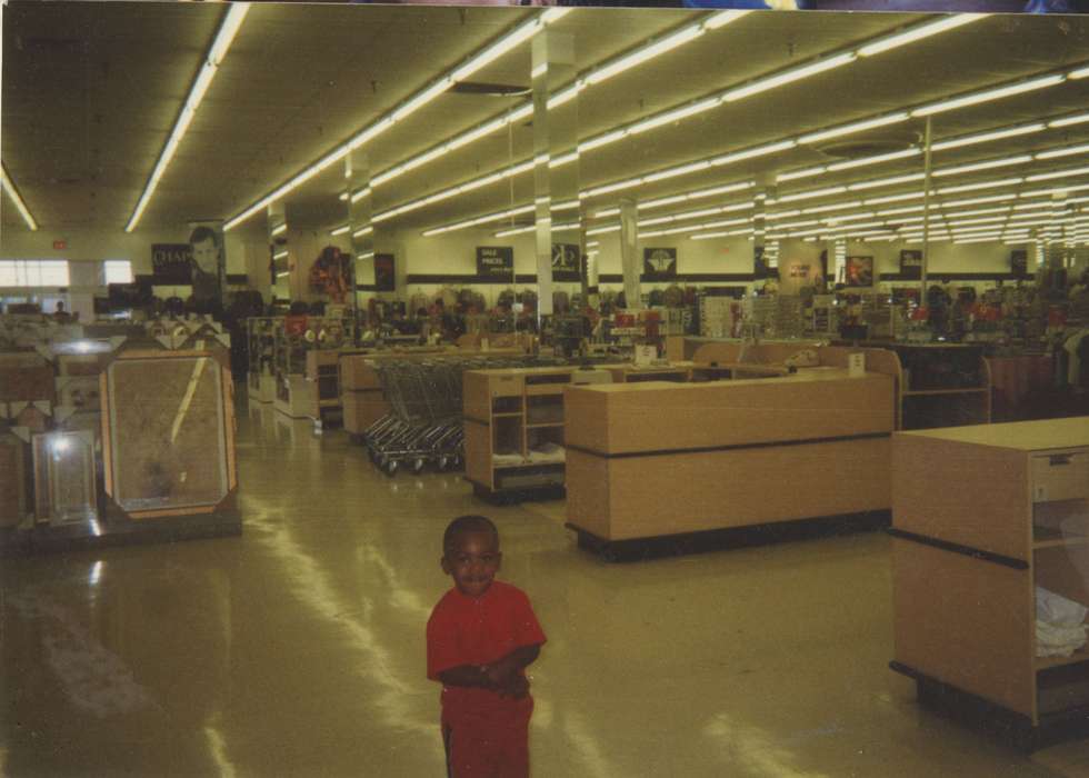 Iowa, Waterloo, IA, Iowa History, Children, african american, store, Portraits - Individual, People of Color, Bradford, Rosemary, Businesses and Factories, history of Iowa, grocery store, check out