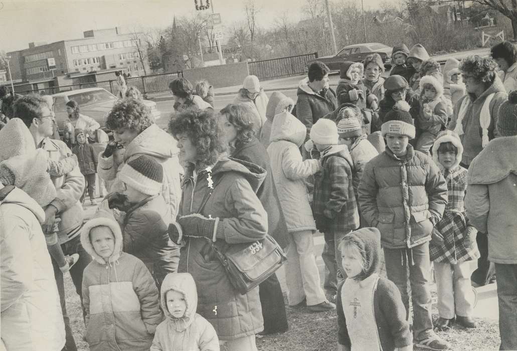 christmas, Iowa History, parents, Waverly Public Library, Families, history of Iowa, Iowa, children, Holidays, winter, Waverly, IA, family