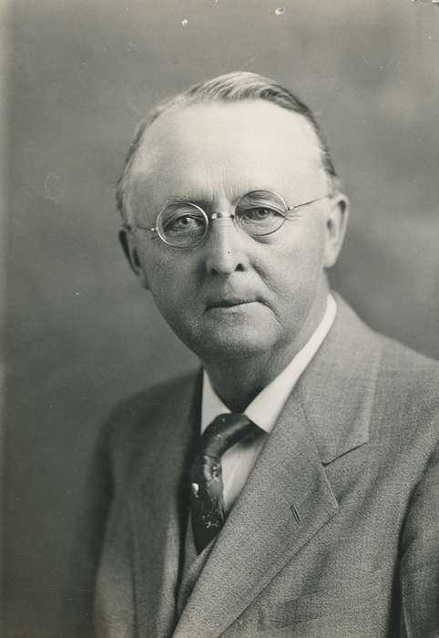 judge, history of Iowa, Portraits - Individual, Iowa History, Iowa, Waverly Public Library, Waverly, IA