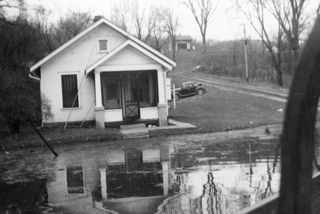 Lakes, Rivers, and Streams, Pettit, Gene, house, Iowa History, Iowa, Floods, history of Iowa, Homes, car, Charles City, IA