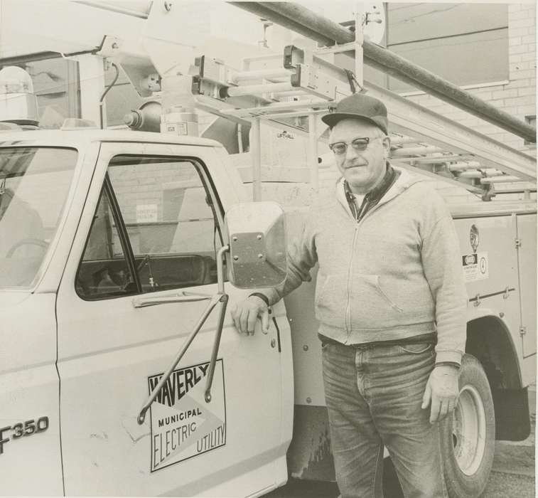 electric, Portraits - Individual, Iowa History, Iowa, Waverly Public Library, Labor and Occupations, truck, Waverly, IA, history of Iowa