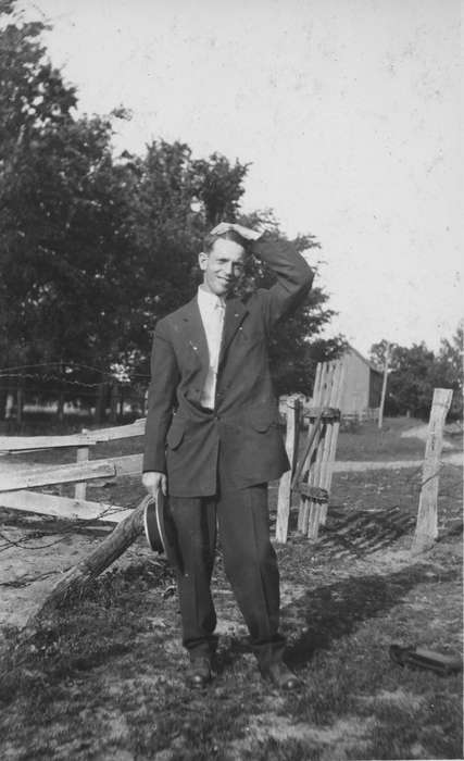 history of Iowa, Iowa, IA, fence, King, Tom and Kay, Iowa History, Portraits - Individual