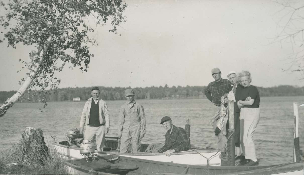 Portraits - Group, Iowa History, Lakes, Rivers, and Streams, Iowa, lake, boating, McMurray, Doug, Travel, Outdoor Recreation, motorboat, Inguadona, MN, history of Iowa