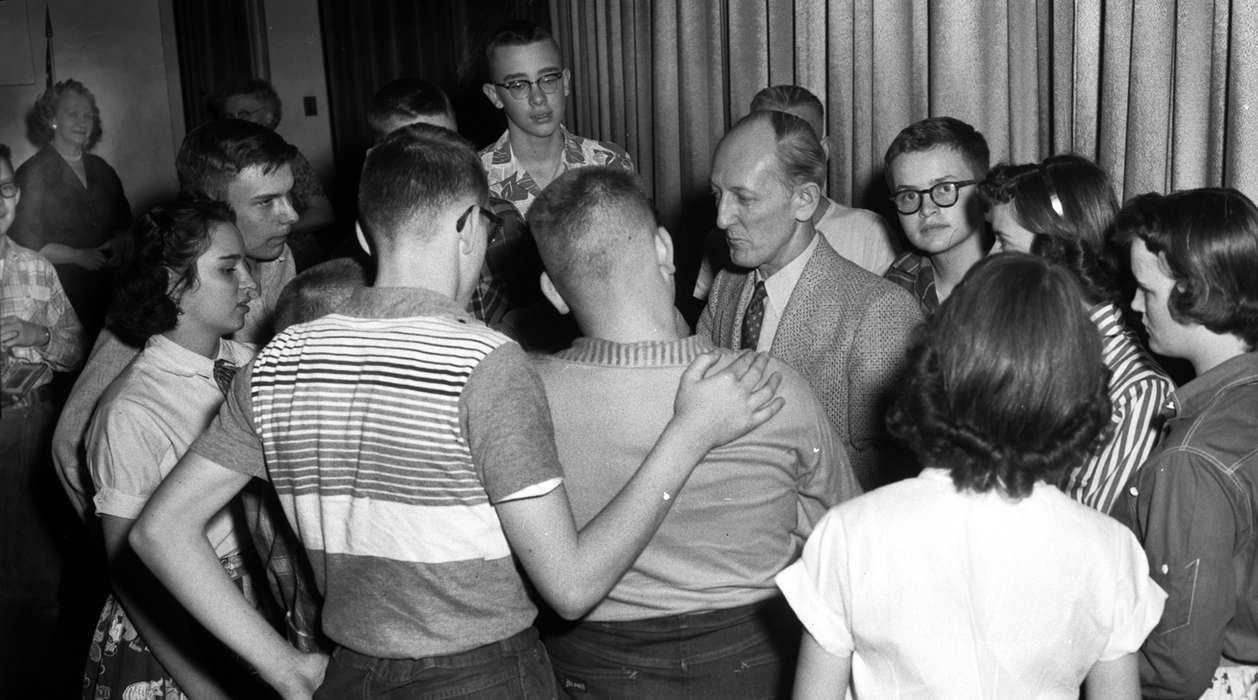 Lemberger, LeAnn, suit, Military and Veterans, Iowa History, Children, glasses, Iowa, history of Iowa, junior high, Schools and Education, Ottumwa, IA, Civic Engagement
