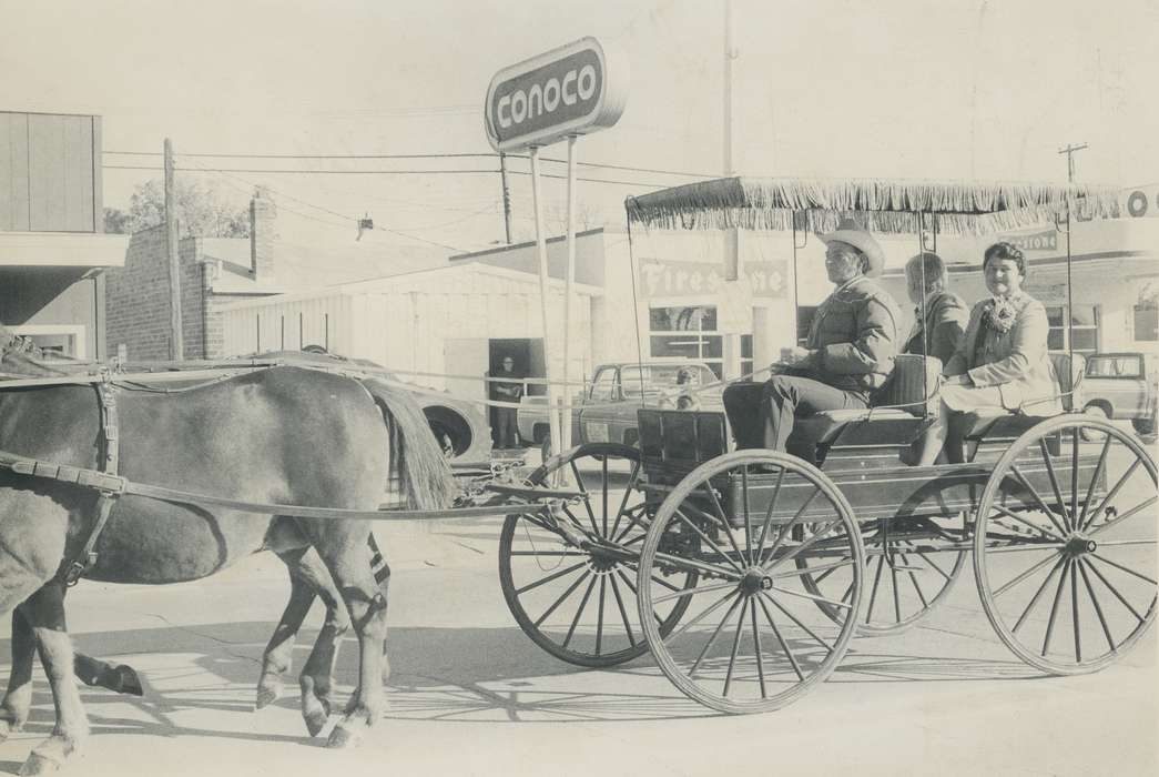 Main Streets & Town Squares, Waverly Public Library, history of Iowa, Iowa History, parade, horse carriage, wartburg, Waverly, IA, Fairs and Festivals, Iowa, Cities and Towns, homecoming, wartburg college