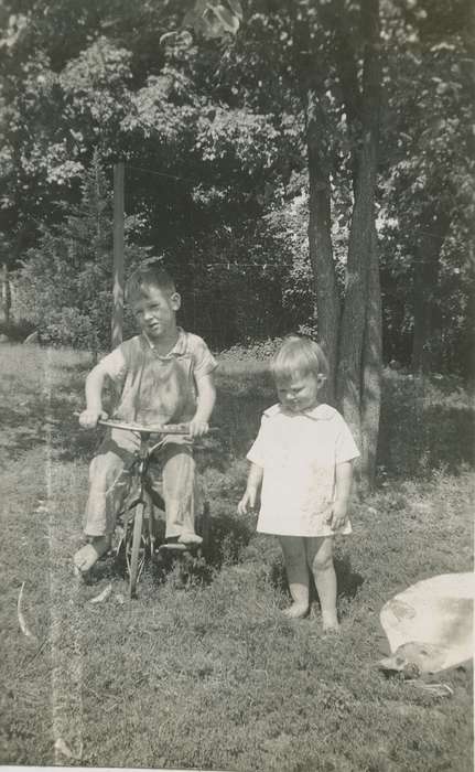 Iowa, Feddersen, Margaret, bike, Children, bicycle, Calamus, IA, history of Iowa, Iowa History