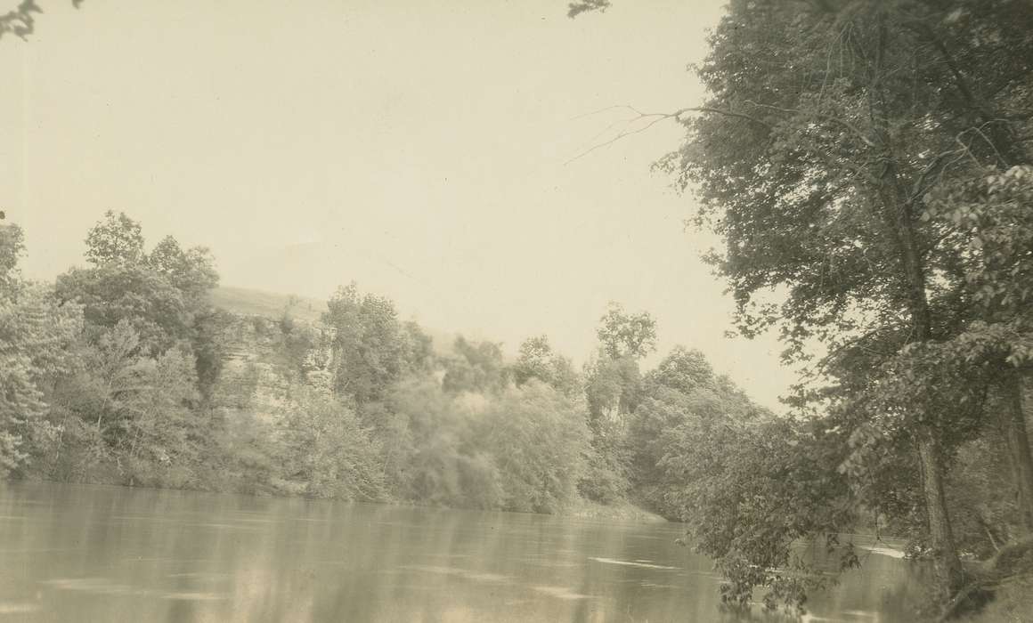 Hatcher, Cecilia, history of Iowa, Iowa History, Lakes, Rivers, and Streams, river, Iowa, Landscapes, Anamosa, IA, park