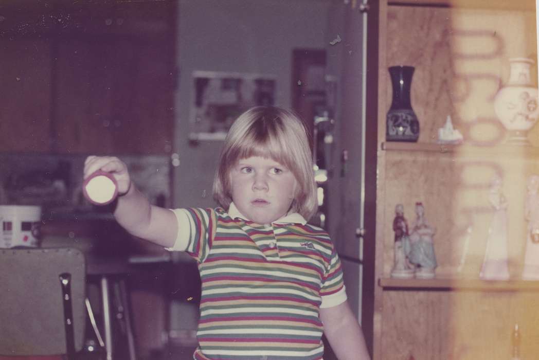 history of Iowa, Iowa History, Reinbeck, IA, Iowa, flashlight, Homes, Children, East, Lindsey
