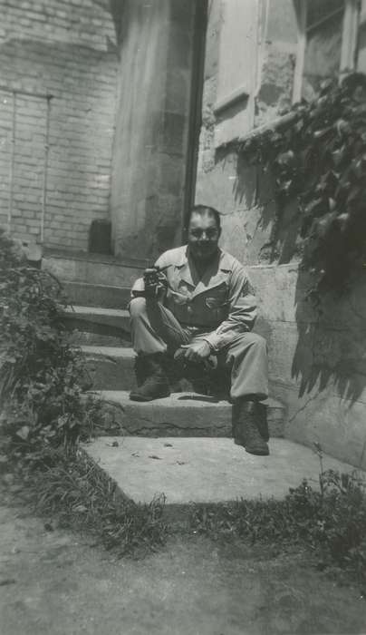 France, Travel, world war ii, Military and Veterans, Campopiano Von Klimo, Melinda, Iowa History, Iowa, history of Iowa, Portraits - Individual, wwii, uniform