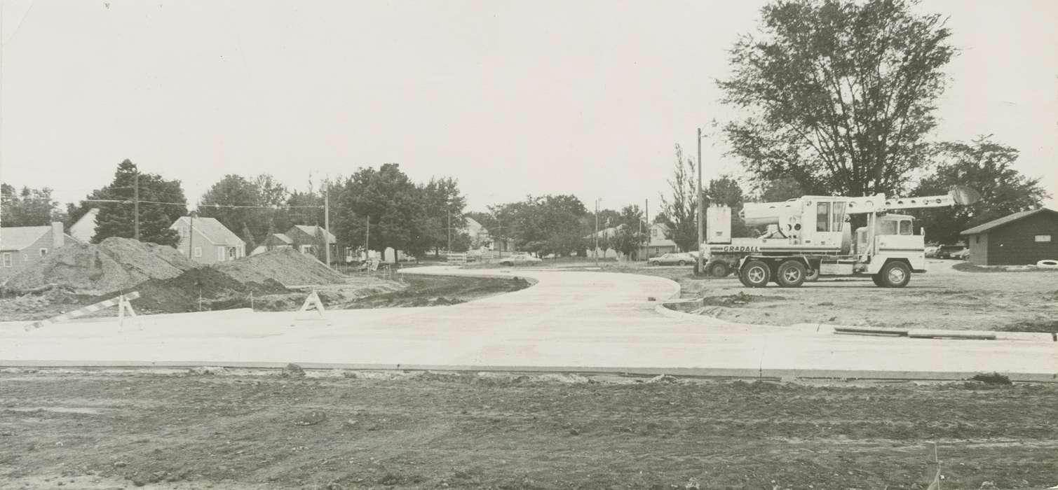 Iowa History, Iowa, Motorized Vehicles, Waverly Public Library, truck, Waverly, IA, history of Iowa, construction