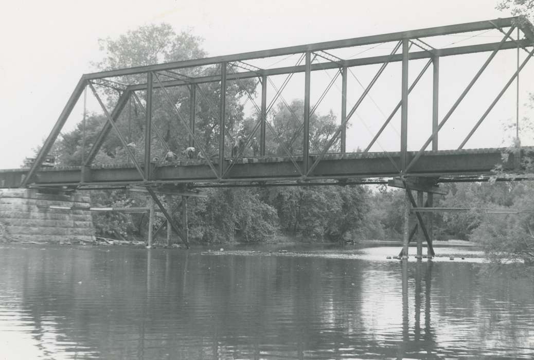 Lakes, Rivers, and Streams, Iowa History, Waverly Public Library, construction, Iowa, history of Iowa, bridge, Waverly, IA, construction crew, Labor and Occupations
