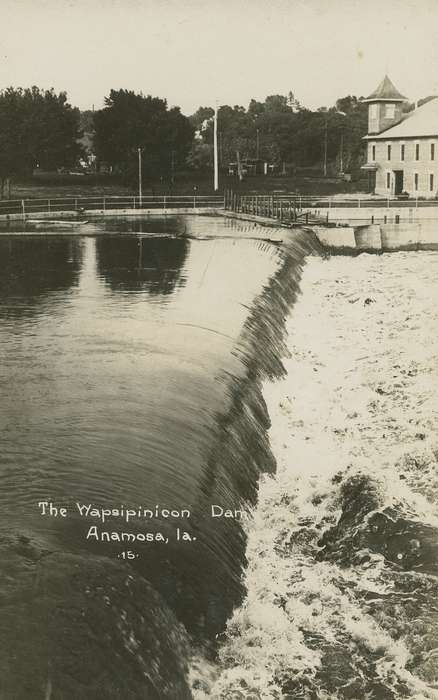 flag, Anamosa, IA, history of Iowa, Iowa, Lakes, Rivers, and Streams, Iowa History, Hatcher, Cecilia, dam