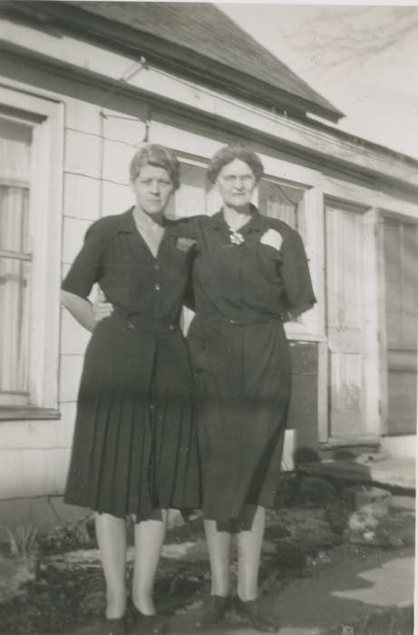 Portraits - Group, Cedar Falls, IA, Iowa History, history of Iowa, Iowa, Mountain, Carole