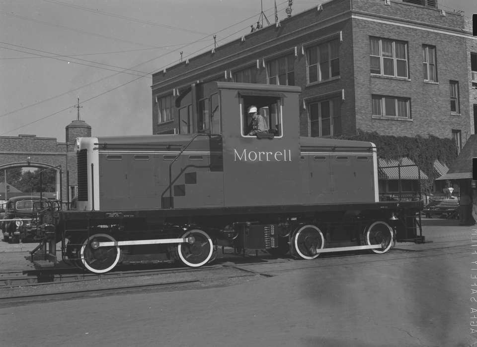 train, Iowa, Businesses and Factories, Lemberger, LeAnn, Ottumwa, IA, history of Iowa, meat packing plant, Iowa History, Labor and Occupations