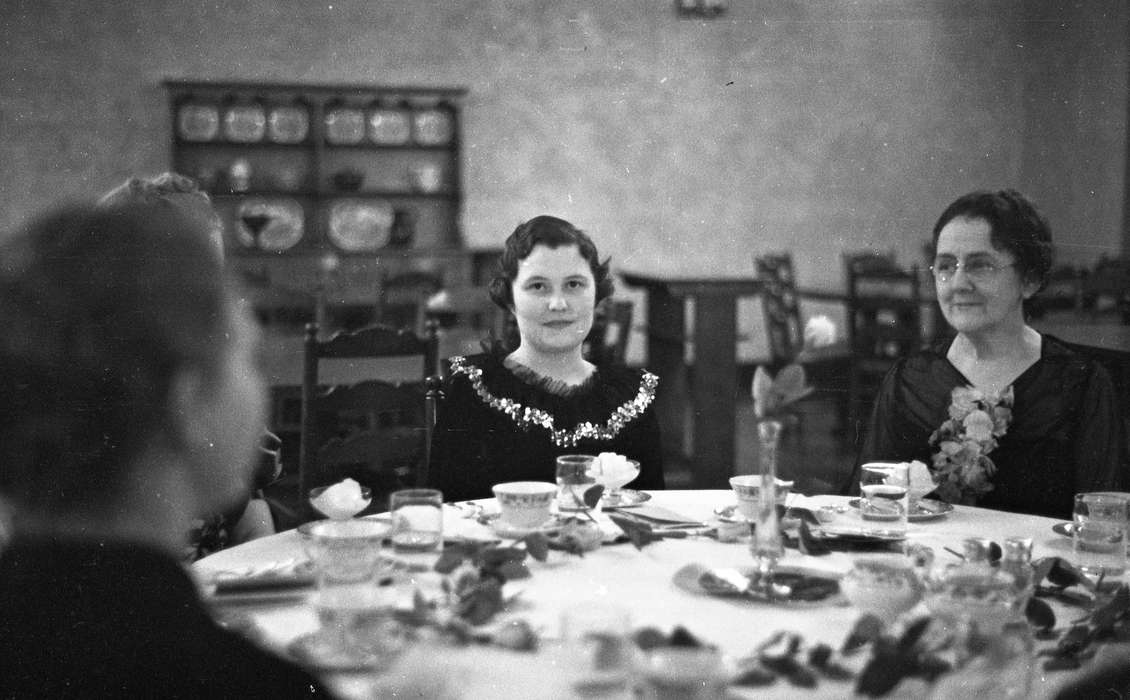 Cedar Falls, IA, history of Iowa, dining table, Iowa History, uni, iowa state teachers college, UNI Special Collections & University Archives, Iowa, Schools and Education, Food and Meals, university of northern iowa