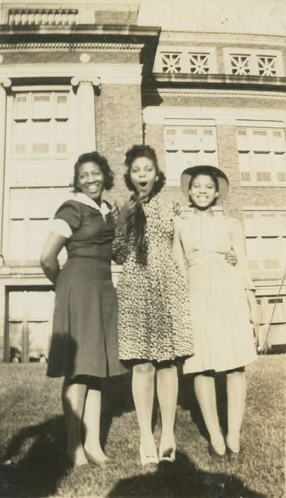 Portraits - Group, Schools and Education, african american, Waterloo, IA, Iowa History, Henderson, Jesse, People of Color, history of Iowa, school, Iowa