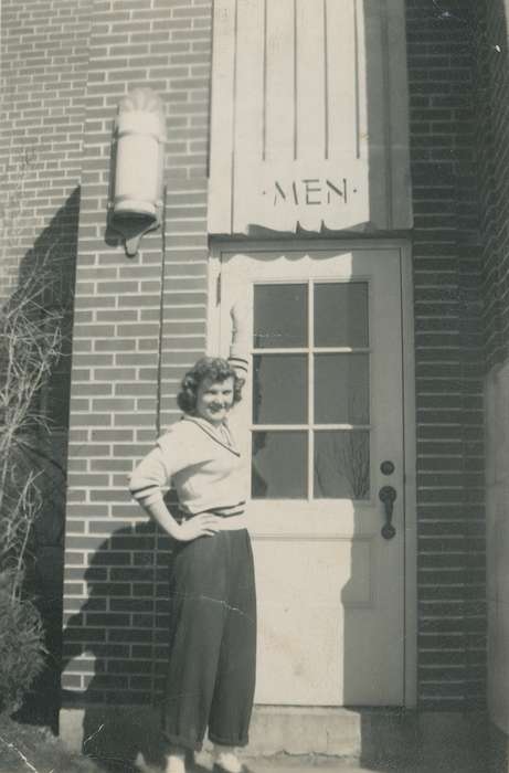 Portraits - Individual, history of Iowa, fashion, Iowa, university of northern iowa, uni, iowa state teachers college, University of Northern Iowa Museum, Iowa History, Schools and Education, gymnasium, hairstyle, Cedar Falls, IA