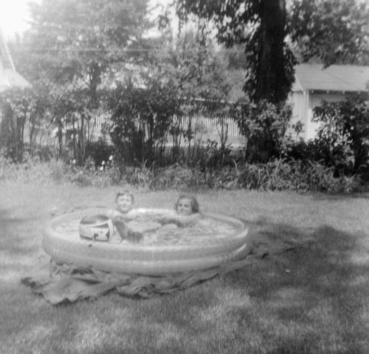 Portraits - Group, swimming, history of Iowa, Iowa History, Delhi, IA, swimming pool, Iowa, Shaw, Marilyn, Leisure, pool