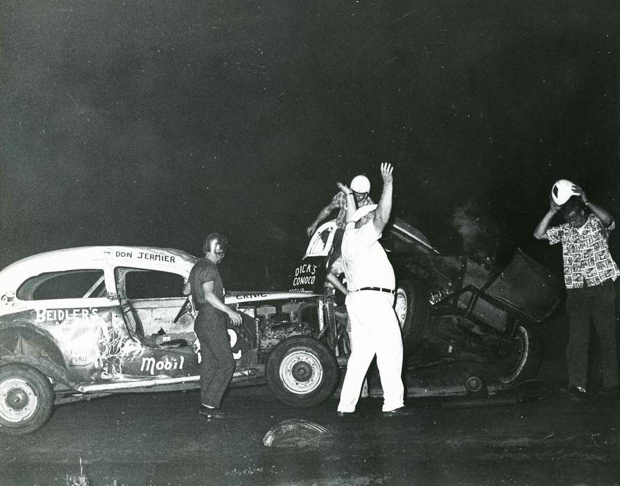 car, Wrecks, Waterloo, IA, Iowa, Motorized Vehicles, Iowa History, Volgarino, Jim, speedway, Entertainment, tunis speedway, racecar driver, racecar, history of Iowa