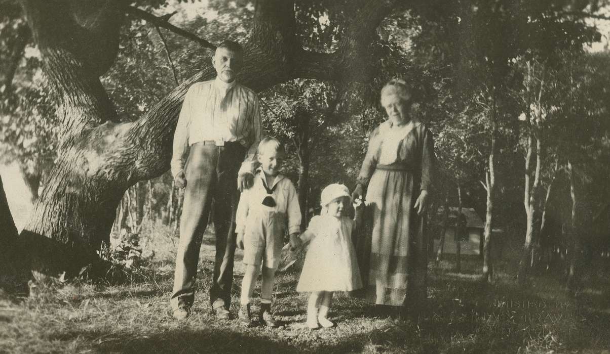 Clear Lake, IA, elderly, history of Iowa, McMurray, Doug, Iowa, Families, dress, Children, Iowa History, tree, Portraits - Group