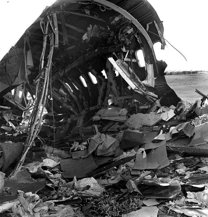 history of Iowa, Iowa History, Wrecks, Motorized Vehicles, Unionville, MO, airplane, crash, Iowa, Lemberger, LeAnn