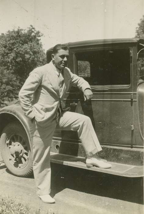 italian american, Campopiano Von Klimo, Melinda, history of Iowa, Iowa History, Motorized Vehicles, car, Iowa, USA, Portraits - Individual