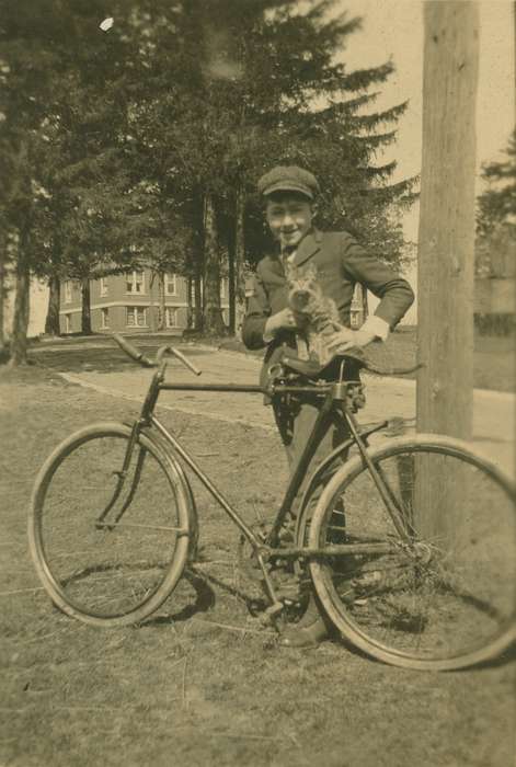 boy, cedar, Iowa, child, Animals, bike, cap, Leisure, Children, Portraits - Individual, cat, Cedar Falls, IA, bicycle, Fabos, Bettina, history of Iowa, Iowa History