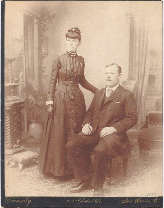 realism, Iowa, couple, Iowa History, dress, portrait, New Haven, CT, Archives & Special Collections, University of Connecticut Library, drawing, history of Iowa, suit