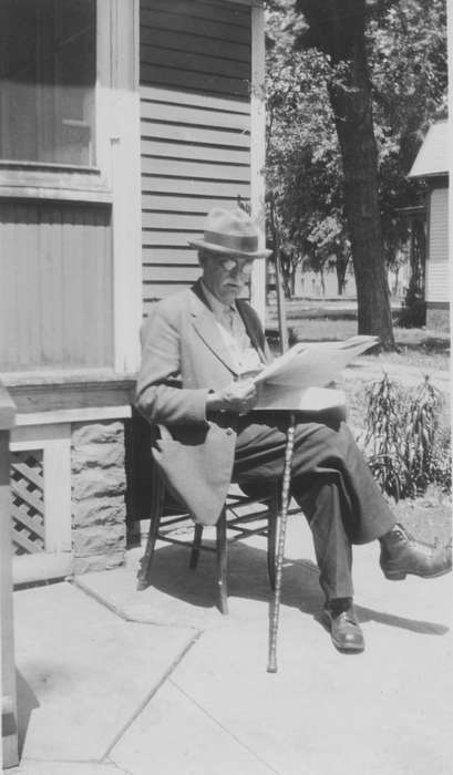 history of Iowa, Iowa History, newspaper, Perkins, Lavonne, reading, Iowa, Lake City, IA, Leisure, cane