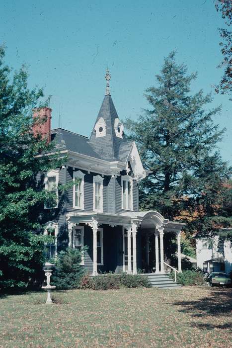 bird bath, front porch, IA, Iowa, chimney, Zischke, Ward, Homes, house, Cities and Towns, history of Iowa, Iowa History