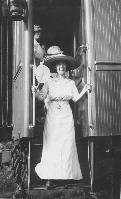 Travel, train, IA, Iowa, woman, hat, King, Tom and Kay, passenger, railroad, women, history of Iowa, Iowa History