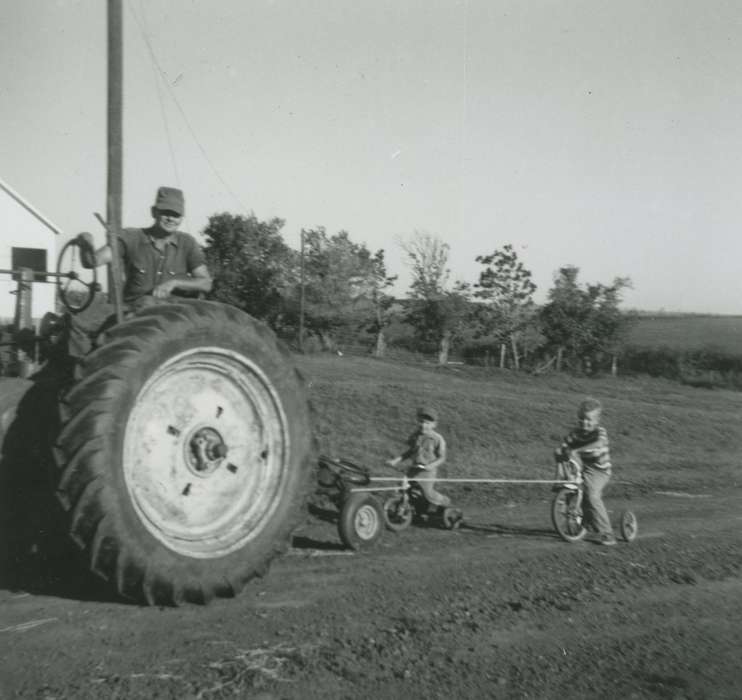 tractor, tricycle, Schrodt, Evelyn, Farming Equipment, Iowa History, Children, Iowa, Farms, history of Iowa, wheel, Murray, IA