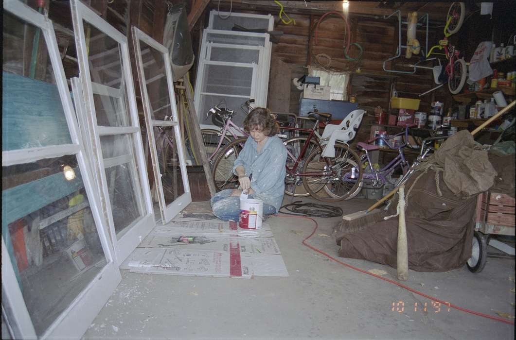 IA, Iowa, woman, bike, painting, Rustebakke, Paul, bicycle, Labor and Occupations, history of Iowa, garage, Iowa History, paint