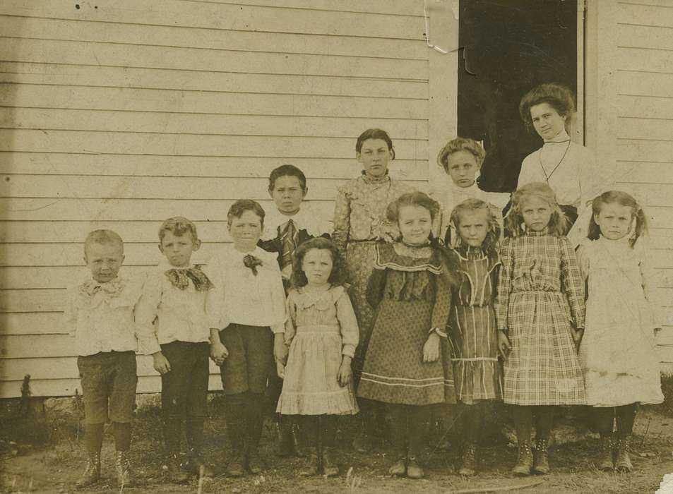 Iowa History, Children, Iowa, history of Iowa, Shover, Ginny, class, Portraits - Group, Schools and Education, teacher, IA