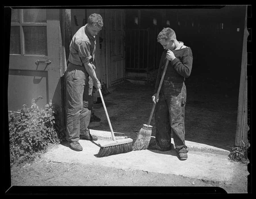 CT, Iowa History, Iowa, Archives & Special Collections, University of Connecticut Library, history of Iowa