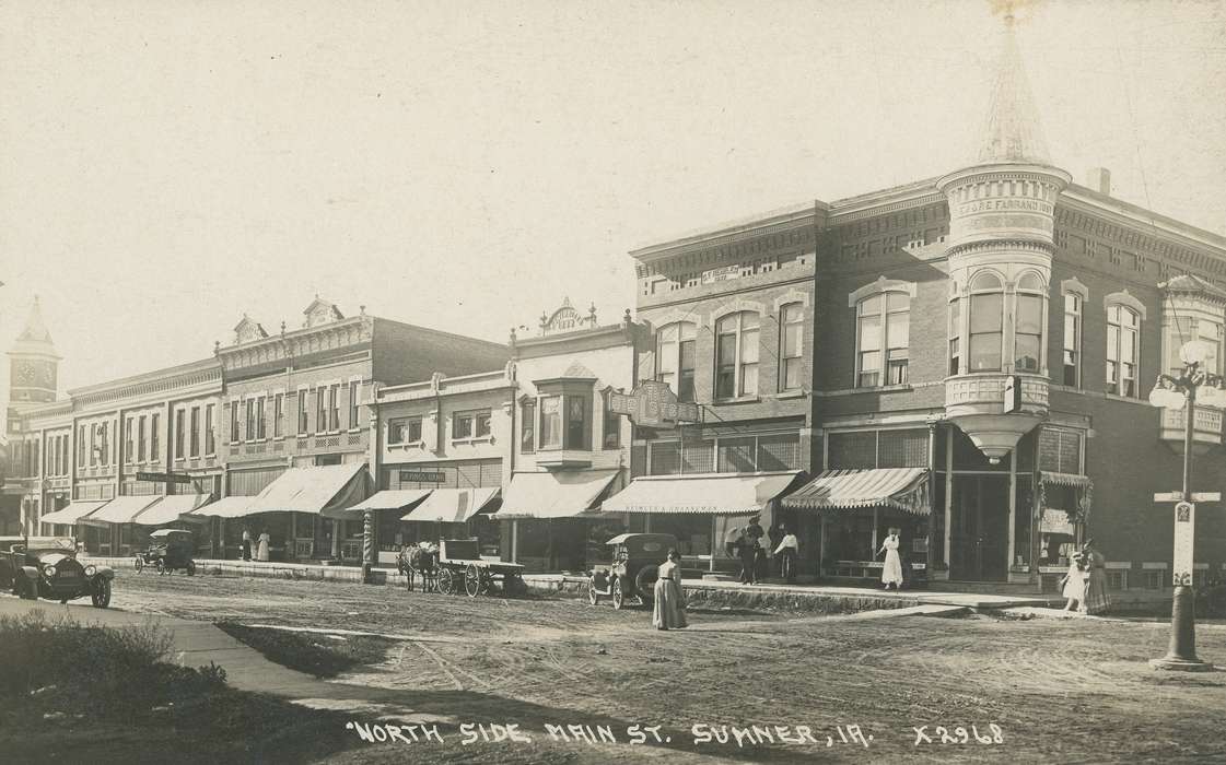 Cities and Towns, horse drawn wagon, Main Streets & Town Squares, postcard, Iowa, automobile, history of Iowa, Iowa History, Shaulis, Gary, Businesses and Factories, people