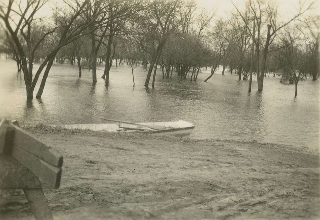 canoe, Floods, Cedar Falls, IA, history of Iowa, Iowa History, trees, flood aftermath, Iowa, Zischke, Ward