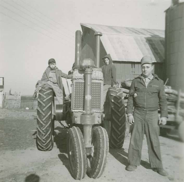 Portraits - Group, tractor, Iowa History, Iowa, Families, Spechts Ferry, IA, Farms, Fredericks, Robert, john deere, Barns, history of Iowa