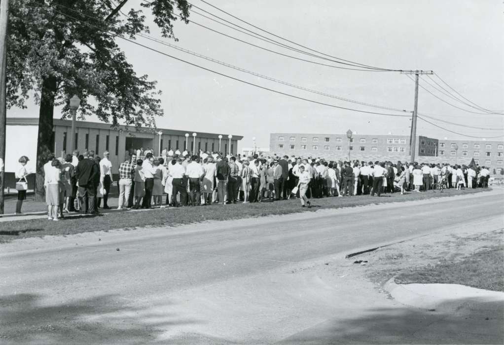 Iowa, UNI Special Collections & University Archives, Schools and Education, uni, state college of iowa, crowd, university of northern iowa, student, Cedar Falls, IA, history of Iowa, Iowa History