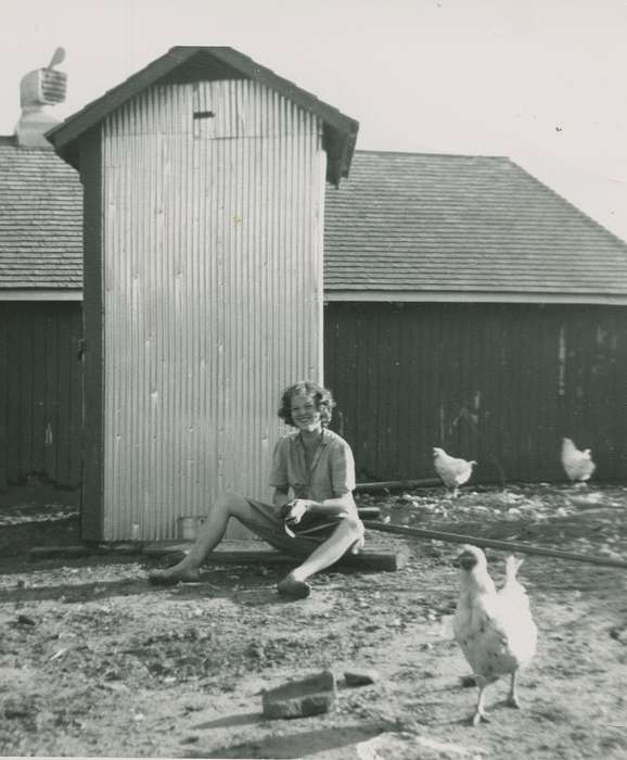 Feddersen, Margaret, Farming Equipment, history of Iowa, Iowa History, Animals, Calamus, IA, chickens, chicken coop, Iowa, Farms, Labor and Occupations
